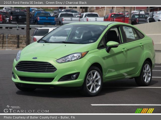 2015 Ford Fiesta SE Sedan in Green Envy