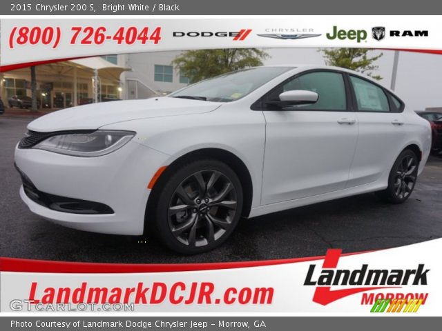 2015 Chrysler 200 S in Bright White