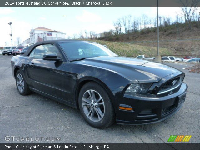 2014 Ford Mustang V6 Convertible in Black