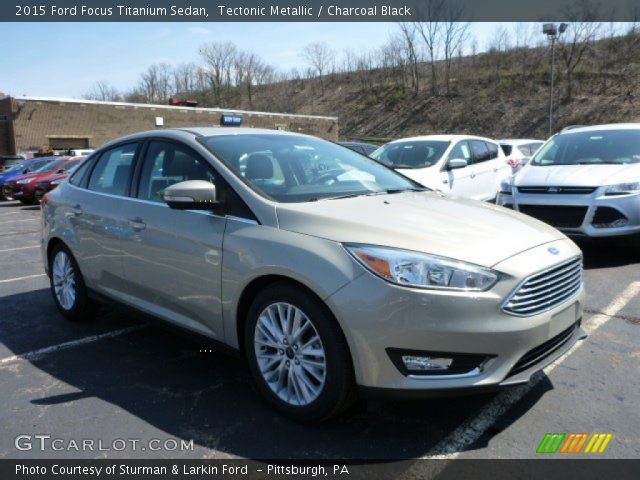 2015 Ford Focus Titanium Sedan in Tectonic Metallic