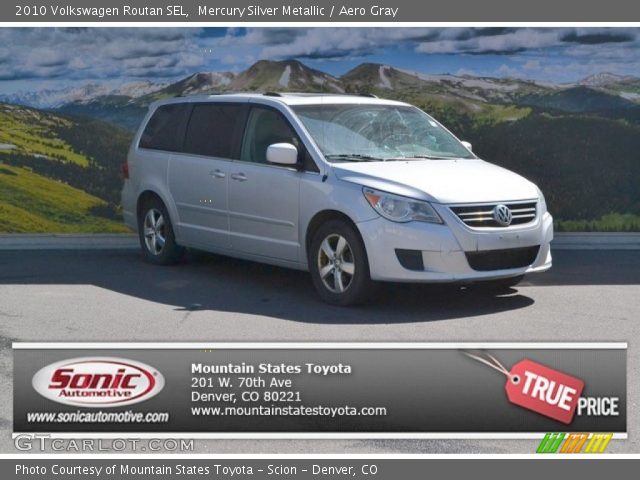 2010 Volkswagen Routan SEL in Mercury Silver Metallic