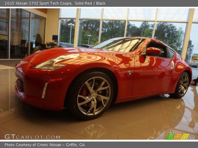 2015 Nissan 370Z Sport Tech Coupe in Solid Red