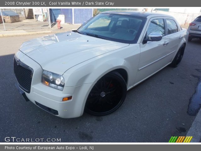 2008 Chrysler 300 LX in Cool Vanilla White