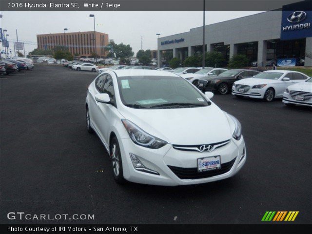 2016 Hyundai Elantra SE in White