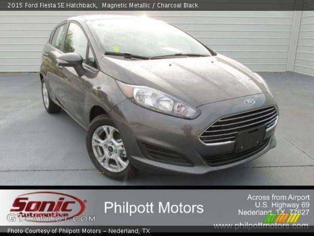 2015 Ford Fiesta SE Hatchback in Magnetic Metallic