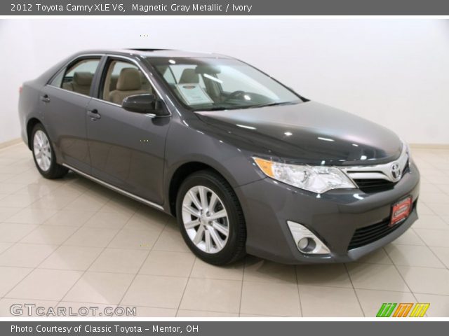 2012 Toyota Camry XLE V6 in Magnetic Gray Metallic