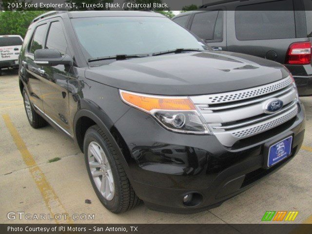 2015 Ford Explorer XLT in Tuxedo Black