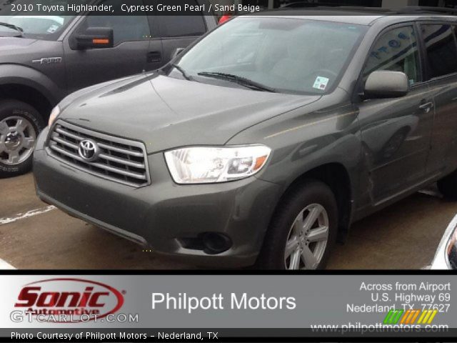 2010 Toyota Highlander  in Cypress Green Pearl