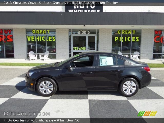 2013 Chevrolet Cruze LS in Black Granite Metallic