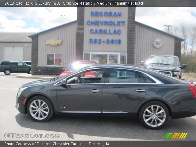 2013 Cadillac XTS Luxury FWD in Graphite Metallic