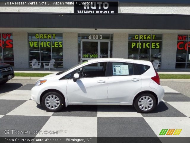 2014 Nissan Versa Note S in Aspen White