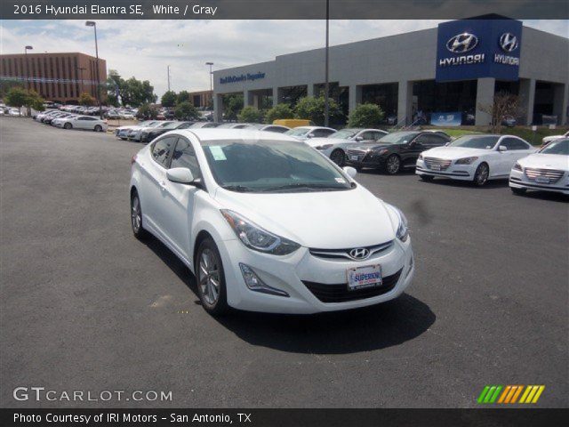 2016 Hyundai Elantra SE in White