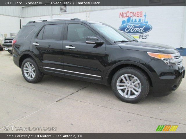 2015 Ford Explorer XLT in Tuxedo Black