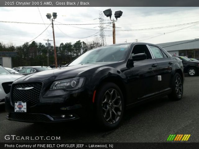 2015 Chrysler 300 S AWD in Gloss Black