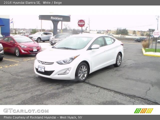 2016 Hyundai Elantra SE in White