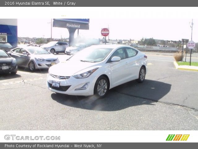2016 Hyundai Elantra SE in White