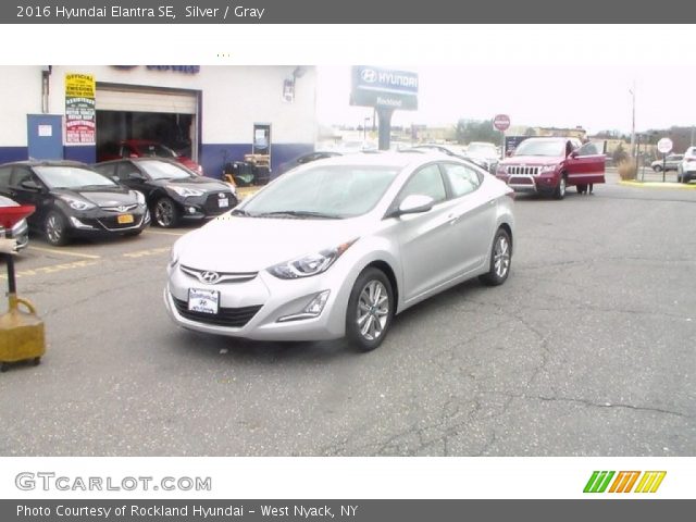 2016 Hyundai Elantra SE in Silver