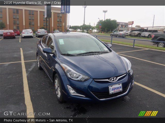 2016 Hyundai Elantra SE in Blue