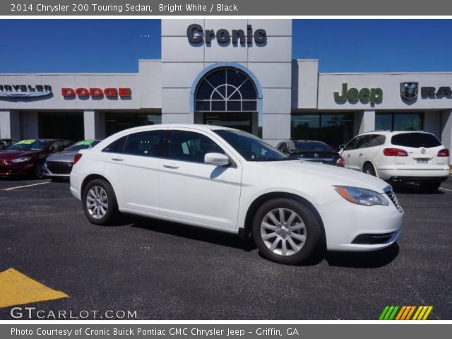 2014 Chrysler 200 Touring Sedan in Bright White