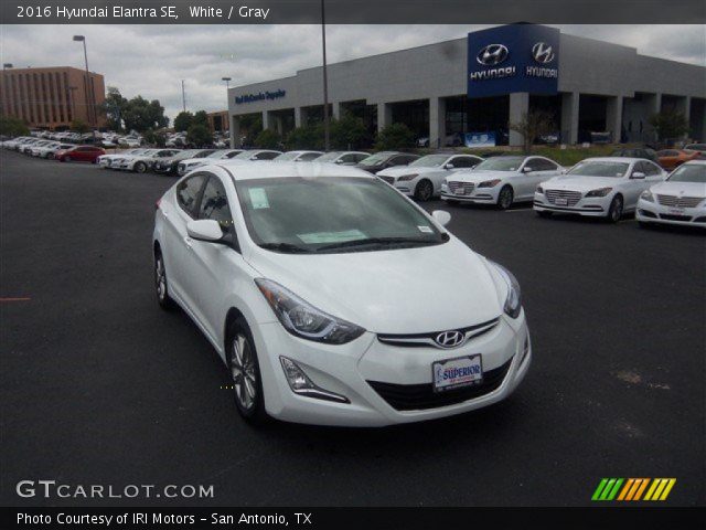 2016 Hyundai Elantra SE in White
