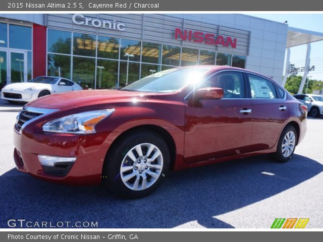 2015 Nissan Altima 2.5 S in Cayenne Red