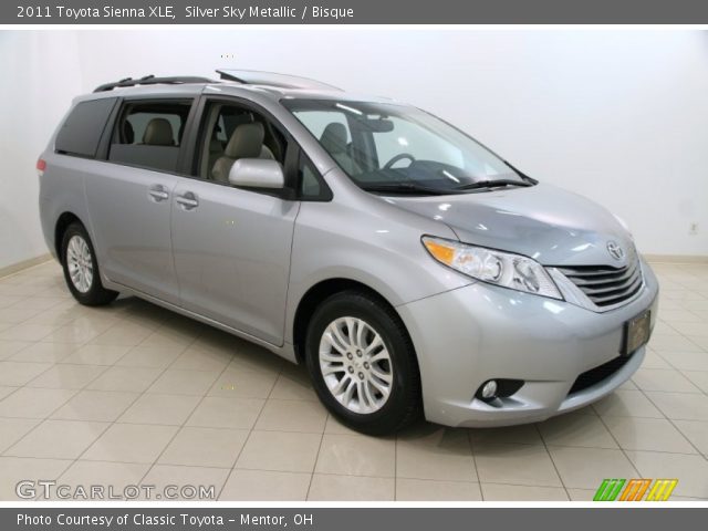 2011 Toyota Sienna XLE in Silver Sky Metallic