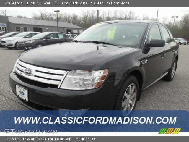 2009 Ford Taurus SEL AWD in Tuxedo Black Metallic
