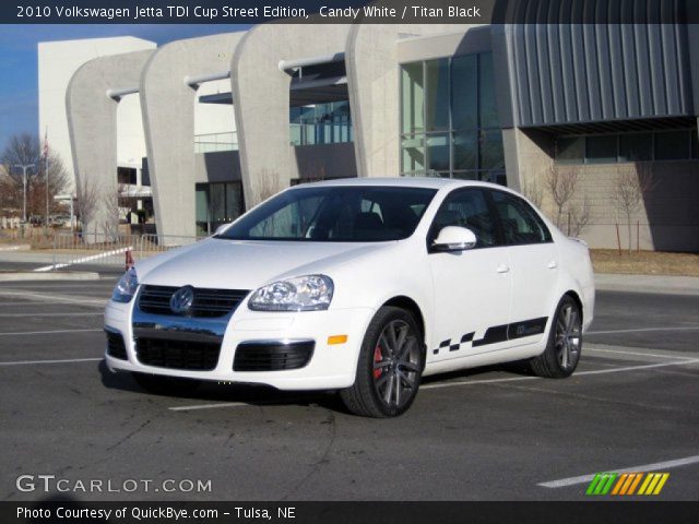 2010 Volkswagen Jetta TDI Cup Street Edition in Candy White