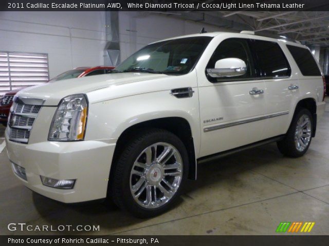 2011 Cadillac Escalade Platinum AWD in White Diamond Tricoat