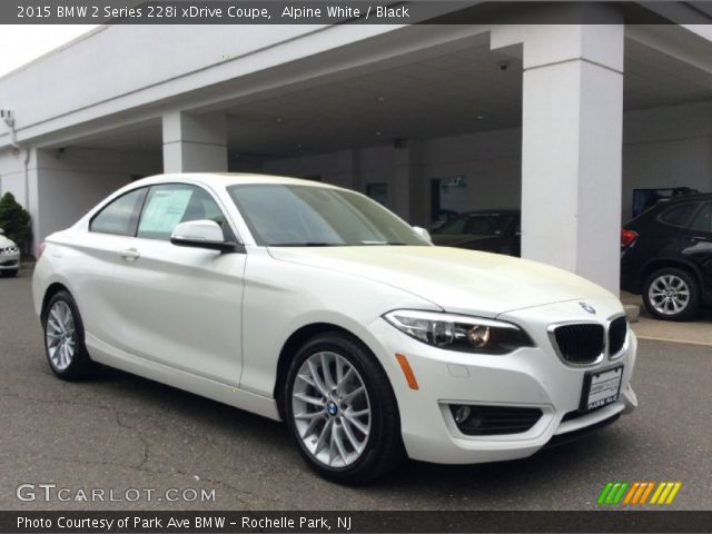 2015 BMW 2 Series 228i xDrive Coupe in Alpine White