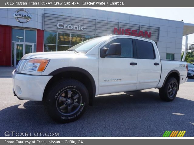 2015 Nissan Titan PRO-4X Crew Cab 4x4 in Glacier White