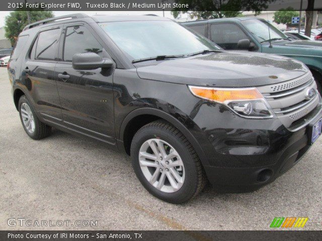 2015 Ford Explorer FWD in Tuxedo Black