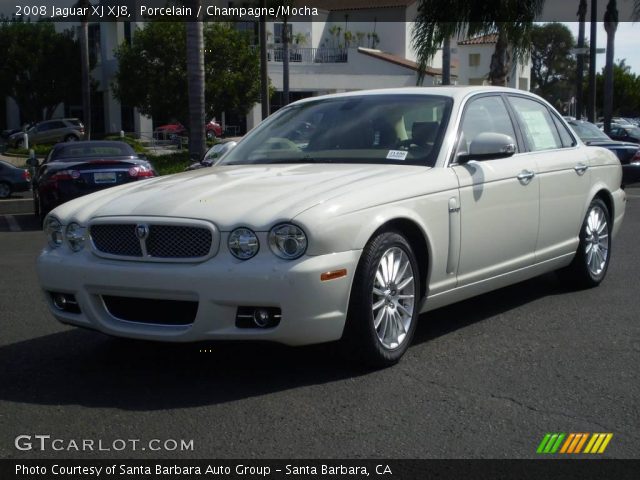 2008 Jaguar XJ XJ8 in Porcelain