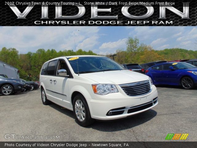 2012 Chrysler Town & Country Touring - L in Stone White