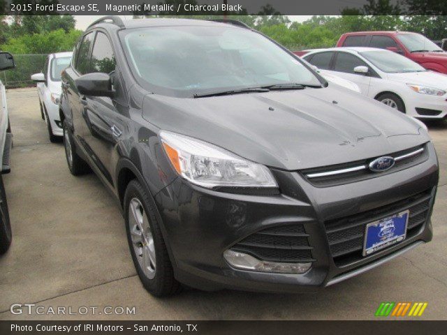 2015 Ford Escape SE in Magnetic Metallic