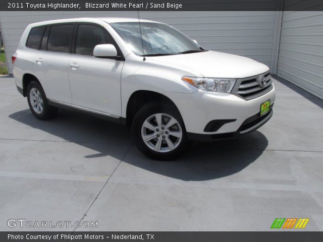 2011 Toyota Highlander  in Blizzard White Pearl