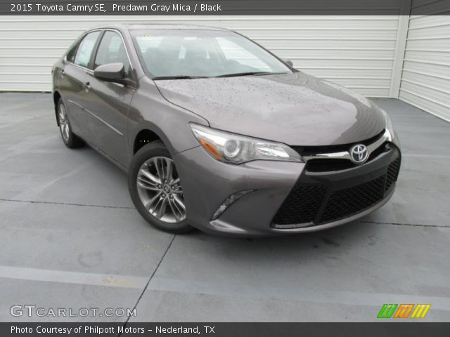 2015 Toyota Camry SE in Predawn Gray Mica