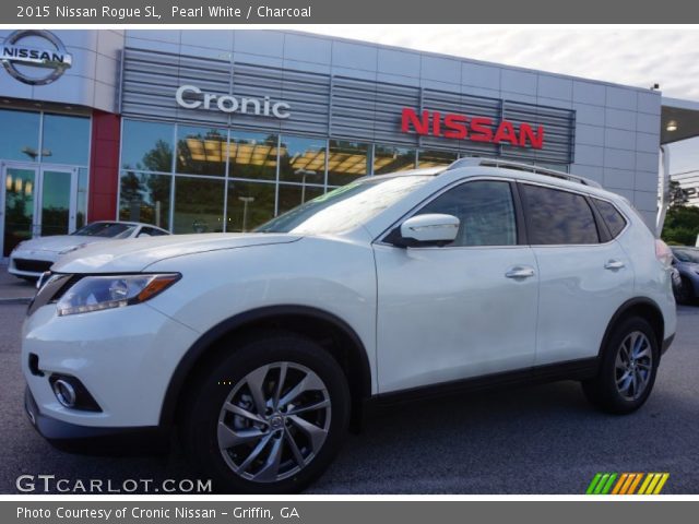 2015 Nissan Rogue SL in Pearl White