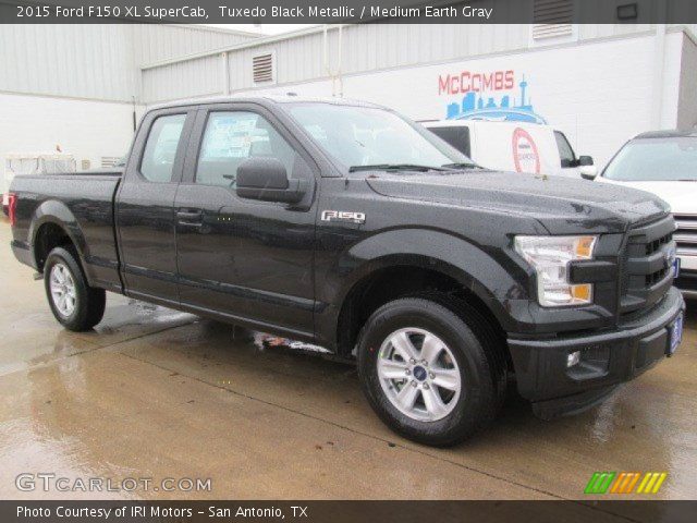 2015 Ford F150 XL SuperCab in Tuxedo Black Metallic