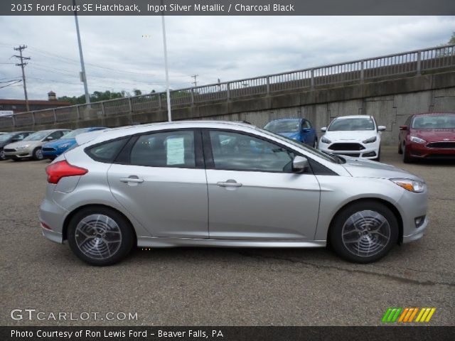 2015 Ford Focus SE Hatchback in Ingot Silver Metallic