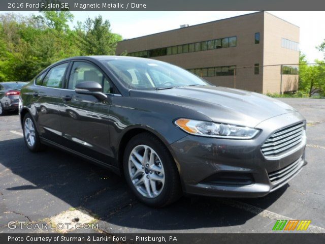 2016 Ford Fusion SE in Magnetic Metallic