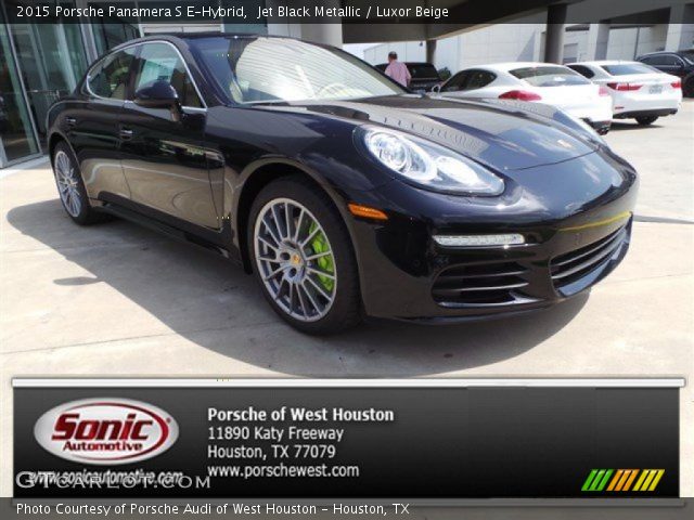 2015 Porsche Panamera S E-Hybrid in Jet Black Metallic