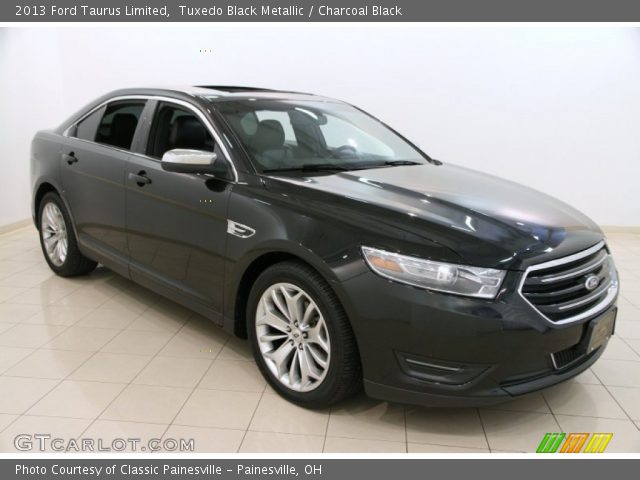 2013 Ford Taurus Limited in Tuxedo Black Metallic