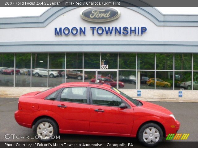 2007 Ford Focus ZX4 SE Sedan in Infra-Red