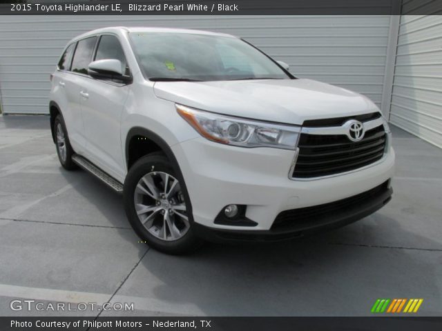 2015 Toyota Highlander LE in Blizzard Pearl White