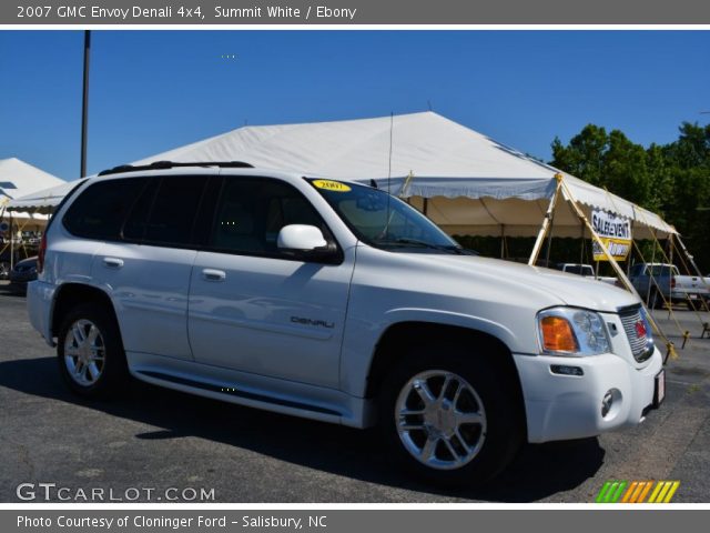 2007 GMC Envoy Denali 4x4 in Summit White