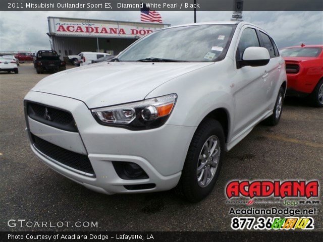 2011 Mitsubishi Outlander Sport ES in Diamond White Pearl
