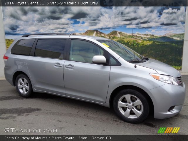 2014 Toyota Sienna LE in Silver Sky Metallic