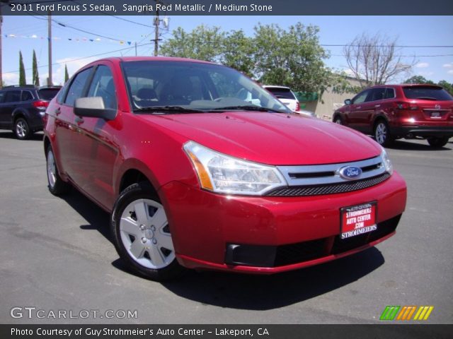 2011 Ford Focus S Sedan in Sangria Red Metallic