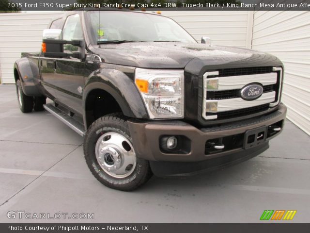 2015 Ford F350 Super Duty King Ranch Crew Cab 4x4 DRW in Tuxedo Black